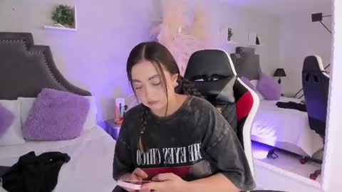 Lady  online show from August 9, 6:36 am