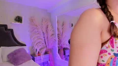 Lady  online show from August 9, 8:48 am