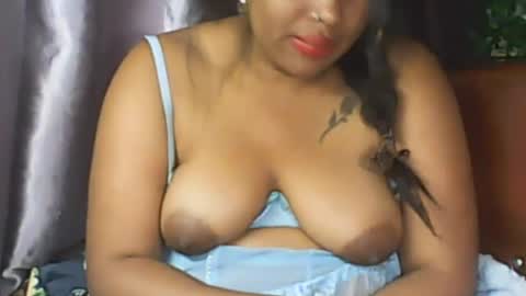 LadyXSnakes online show from August 7, 5:13 pm