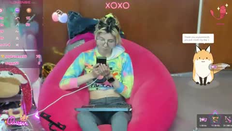 Skinnygirl online show from July 30, 4:09 am