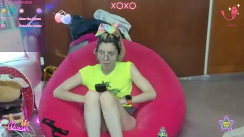 Skinnygirl online show from August 1, 2:06 am