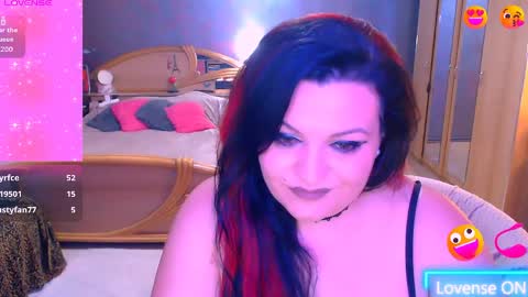 Arielle online show from April 6, 12:03 am