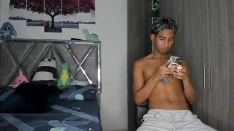 LagoSantos online show from February 18, 11:51 am