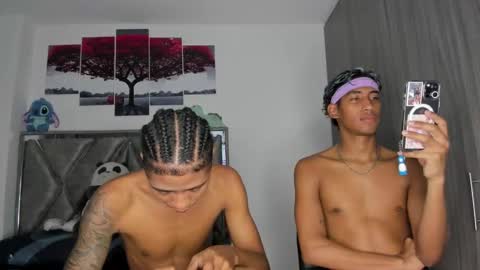 LagoSantos online show from February 19, 1:09 pm