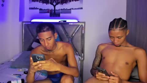 LagoSantos online show from April 23, 11:30 pm