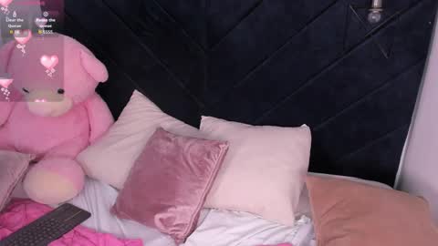 laia_hamilton online show from April 2, 3:42 pm
