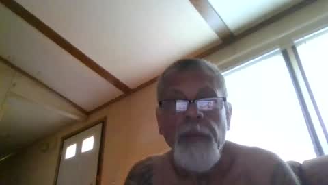 laidbackluxury online show from June 19, 1:00 pm