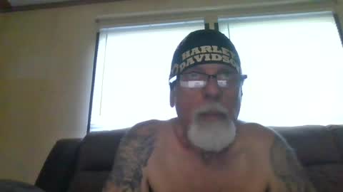 laidbackluxury online show from June 23, 11:50 pm