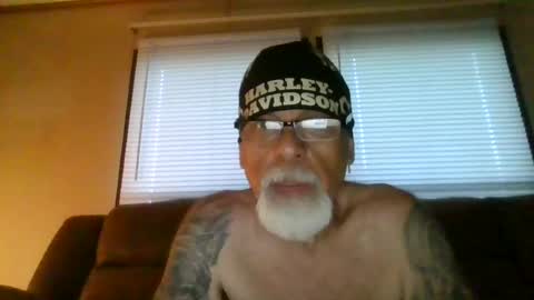 laidbackluxury online show from June 25, 12:46 am