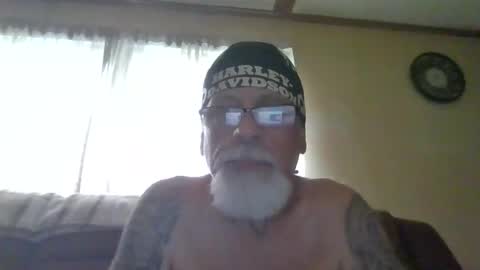 laidbackluxury online show from July 17, 3:01 pm