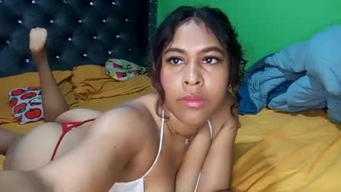 laila_30 online show from August 13, 2:20 pm