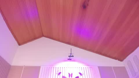 laila_bunny_ online show from August 11, 9:39 pm