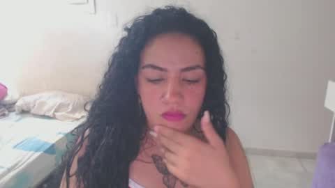 laila_silk online show from June 19, 5:35 pm