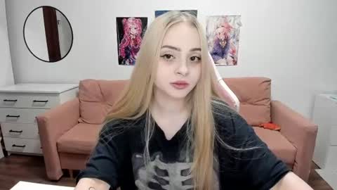 Kira online show from June 23, 2:40 pm