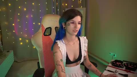 lain_root online show from August 5, 9:51 am