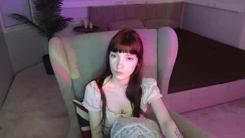 laineblackwood online show from April 28, 8:03 am