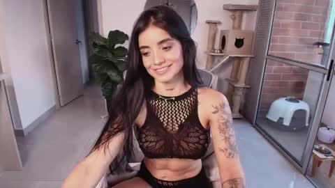 Laira online show from April 15, 11:01 pm