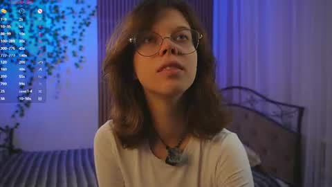 Julia online show from August 8, 11:27 pm