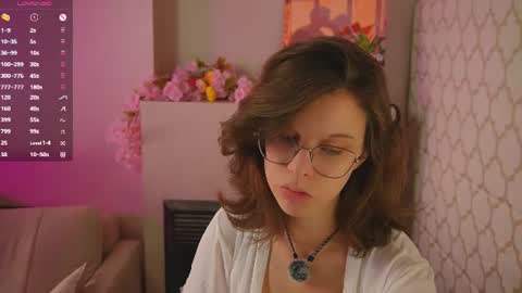 Julia online show from August 10, 11:28 pm