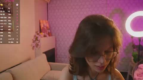 Julia online show from August 14, 8:12 pm