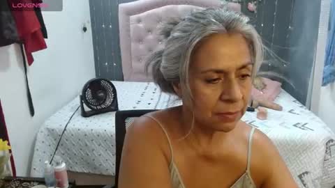 lalisha online show from August 3, 1:01 am