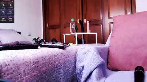 Lola online show from July 17, 5:24 pm