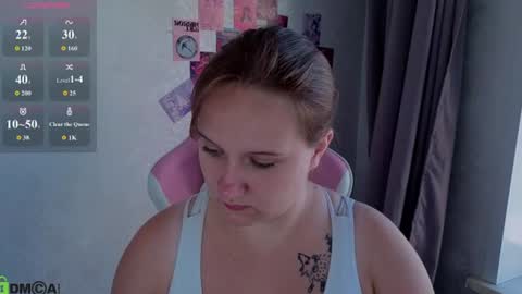 laminel online show from August 12, 1:19 am