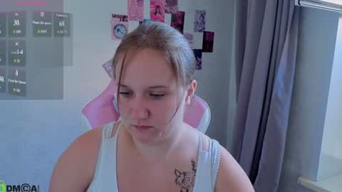 laminel online show from August 12, 2:25 am