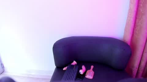 lana_fox01 online show from July 31, 9:15 am
