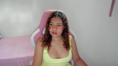 lanarouse1 online show from June 18, 8:20 pm