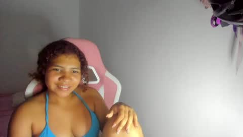 lanarouse1 online show from July 28, 11:44 pm