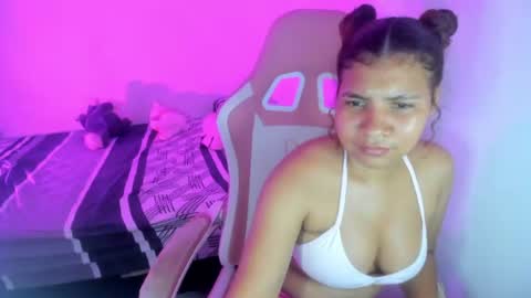 lanarouse1 online show from August 15, 2:59 am