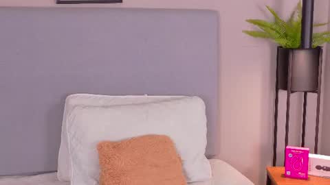 Lana online show from August 9, 3:24 pm