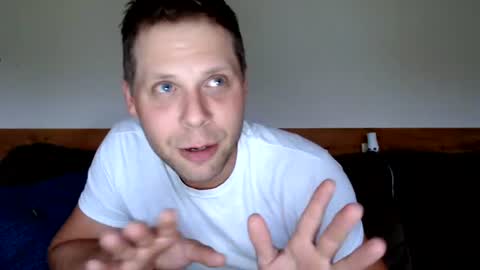 Lance online show from August 17, 12:04 am