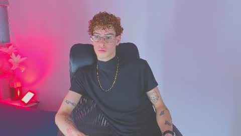 lancelot_grey online show from June 11, 8:26 pm