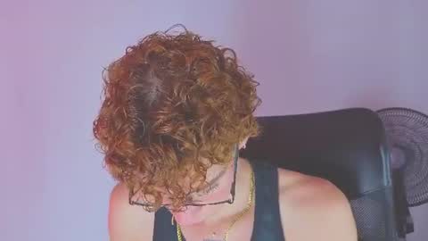 lancelot_grey online show from June 12, 8:49 pm