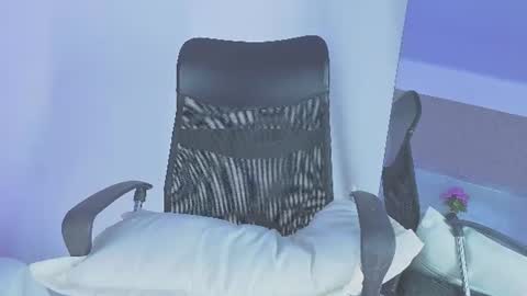 lancelot_grey online show from June 13, 12:07 am