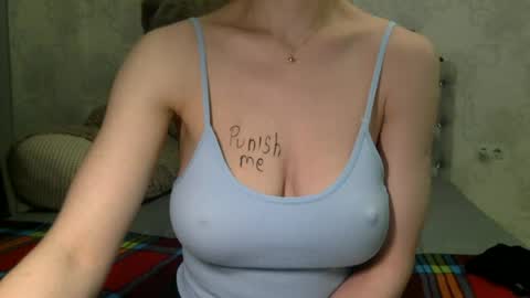 langoria online show from August 14, 7:39 pm