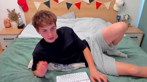 lanny_fandi online show from August 11, 3:03 pm