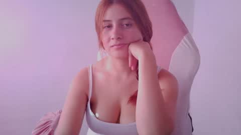 LARA online show from August 14, 8:23 pm