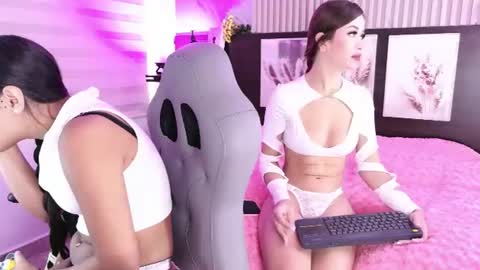 lara_as online show from August 12, 4:42 pm