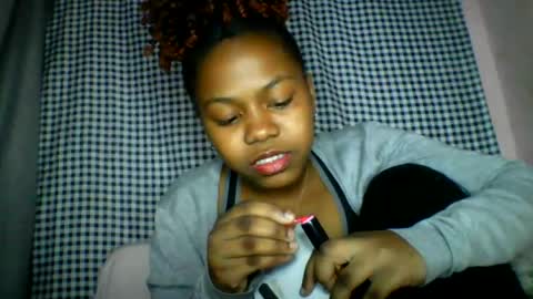 lara_belle online show from August 12, 8:05 am