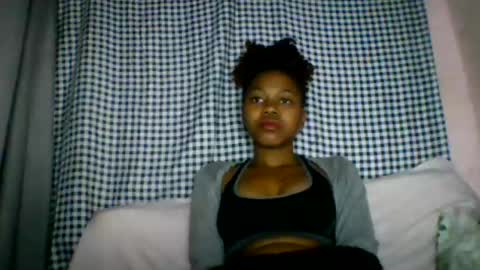 lara_belle online show from August 13, 5:32 am