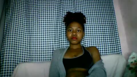 lara_belle online show from August 13, 10:24 pm