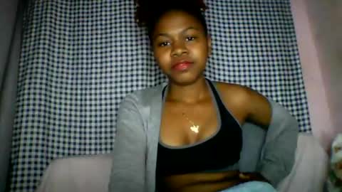 lara_belle online show from August 14, 1:53 am