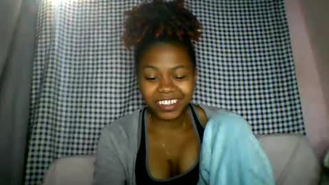 lara_belle online show from August 14, 6:17 am