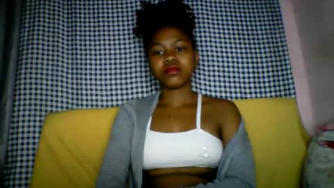 lara_belle online show from August 14, 10:24 pm