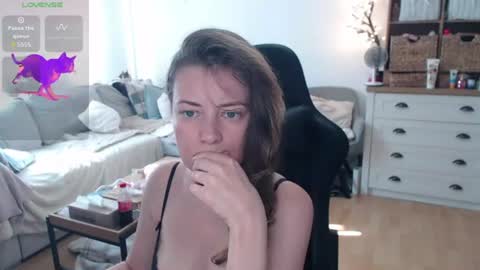 Lara online show from August 1, 2:23 pm