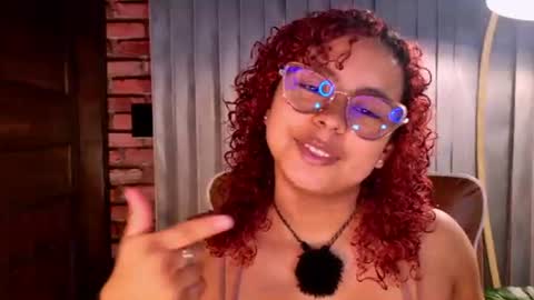 lara_curly online show from August 15, 10:19 am