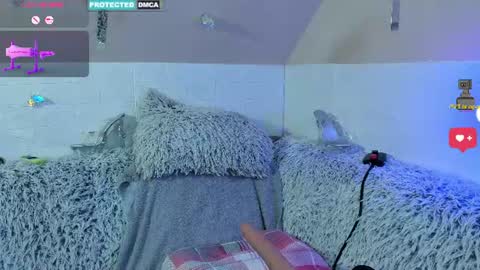 Lara online show from July 28, 11:11 pm
